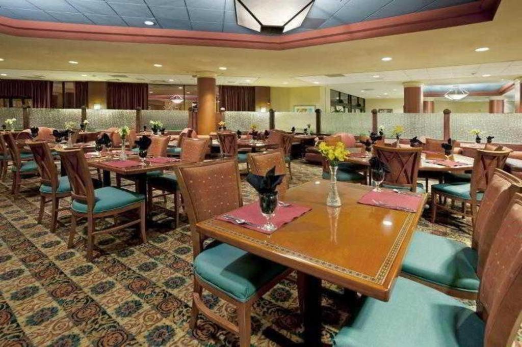 Radisson Hotel Austin - University Εξωτερικό φωτογραφία