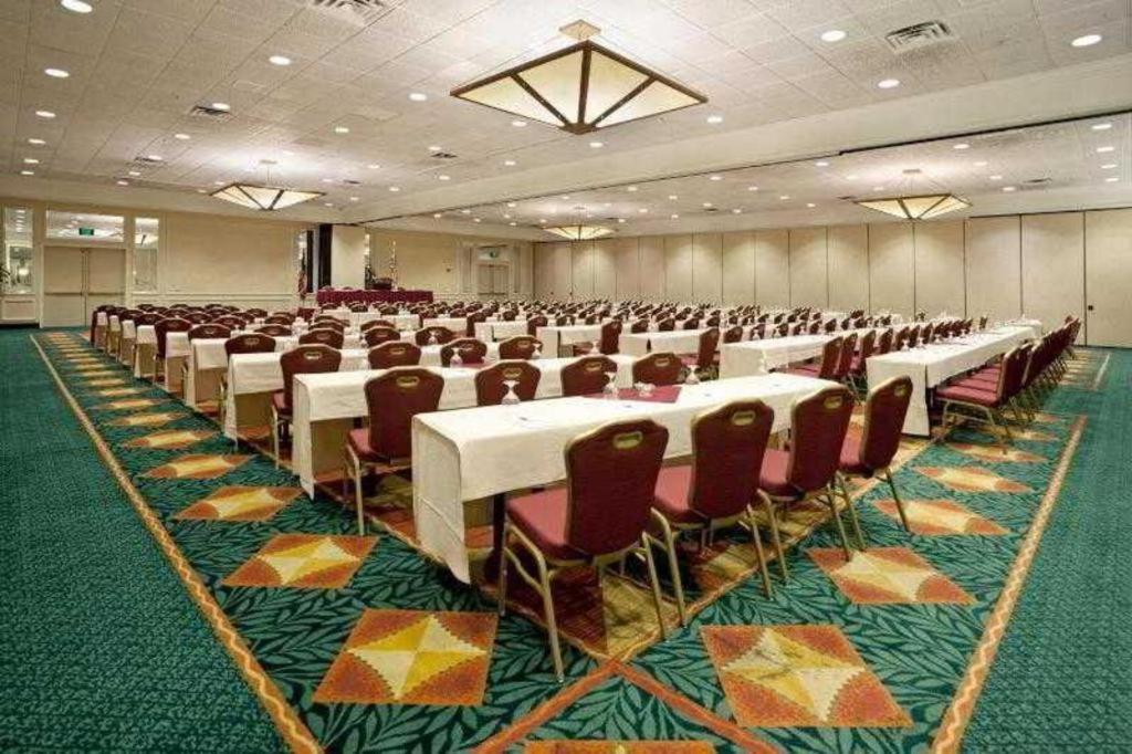 Radisson Hotel Austin - University Εξωτερικό φωτογραφία